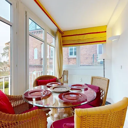 Apartmán Direkt Am Mit Suedbalkon, Freia 13, Binz